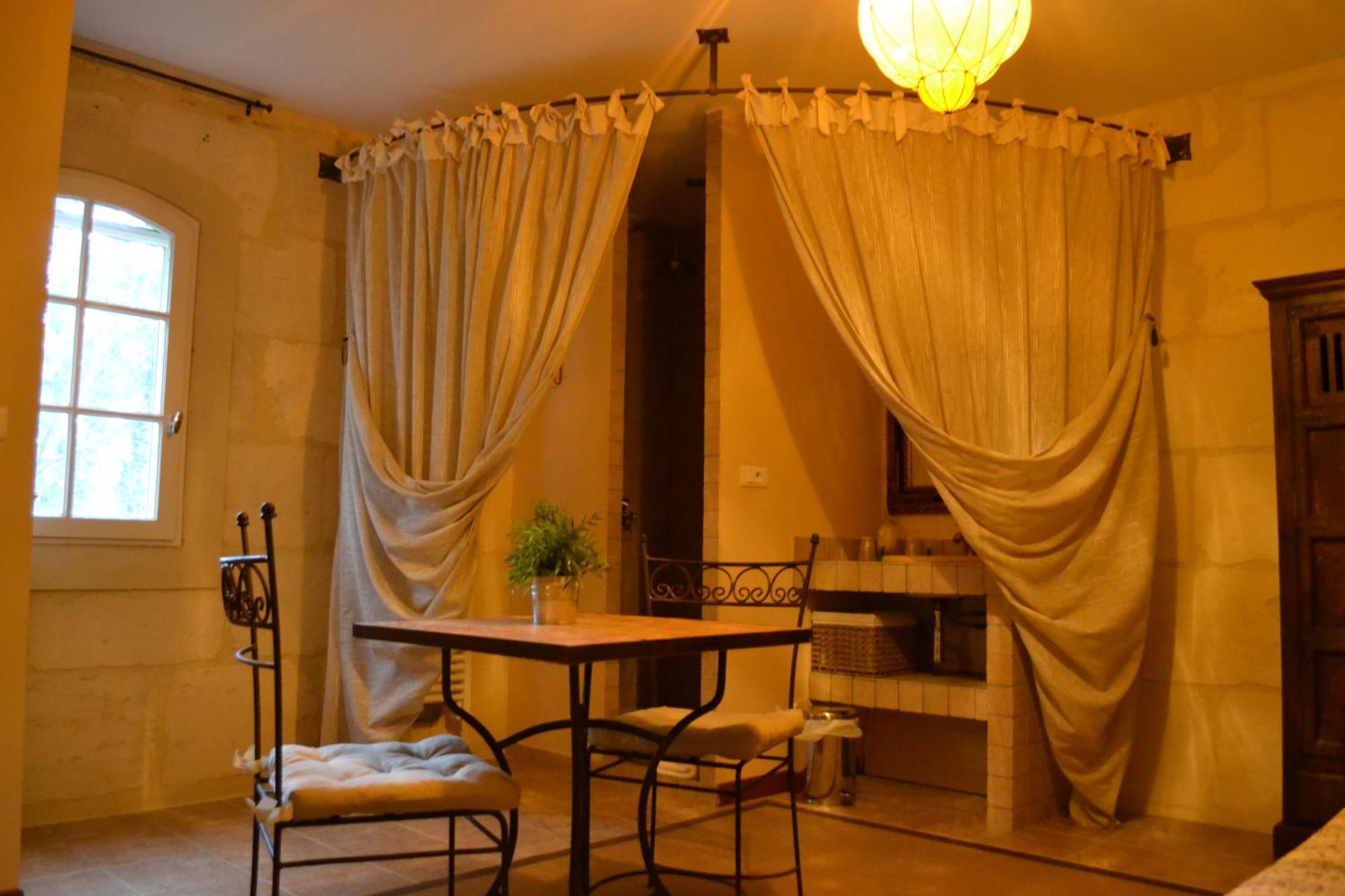 Mas Petit Prince Bed & Breakfast Arles Oda fotoğraf